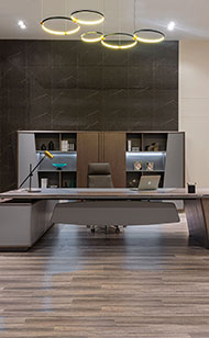 領（lǐng）導空間