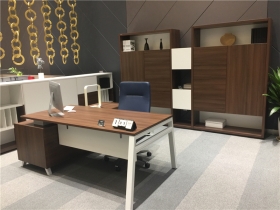 青青草影视時尚展廳