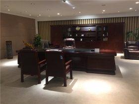 青青草影视時尚展廳